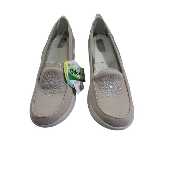 Bzees Women's Size 11 taupe Embellished Comfort Soft Arch Support Slip On (926) - Picture 2 of 9